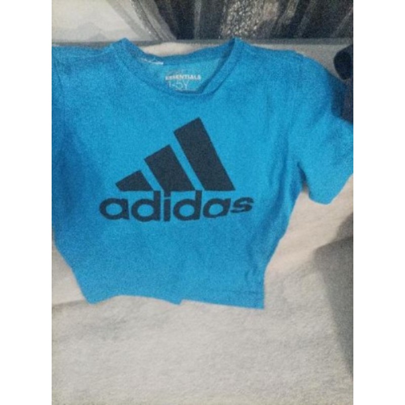 T-shirt adidas bleu turquoise foncé garçon 4/5 ans 10 cm  COTON ETAT NORMAL 