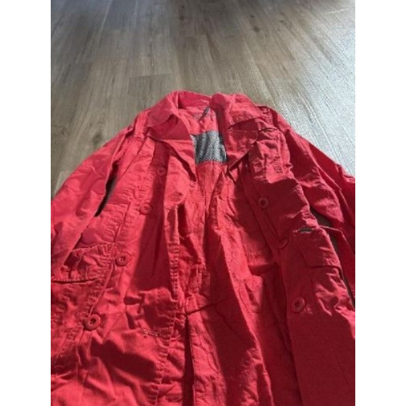 Manteau rouge Nafnaf taille 36