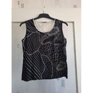 T-shirt sans manche noir...