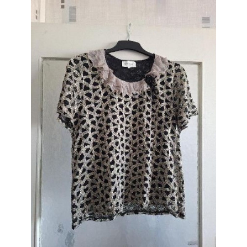 T-shirt noir doublure dessus voile avec broderie beige col froufrou taille 48