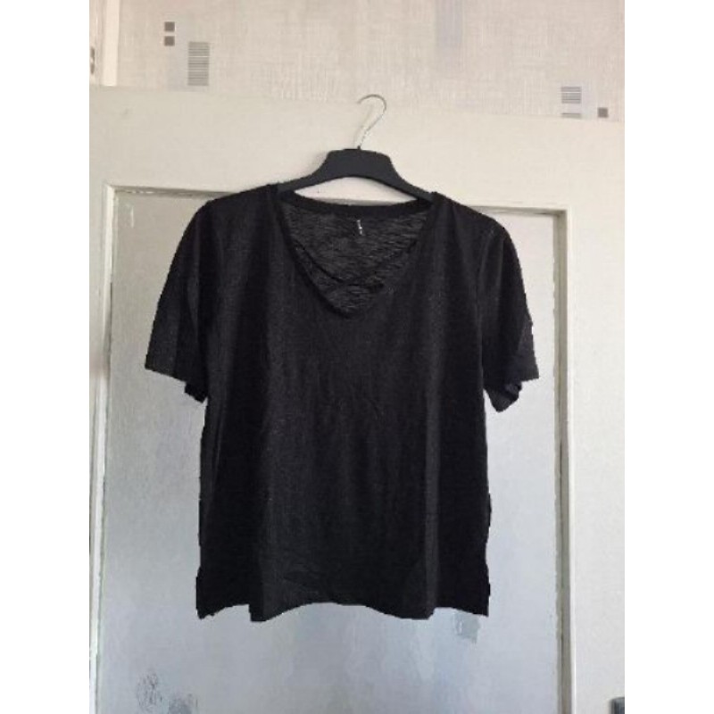 T-shirt noir pailletté col croisé taille L 