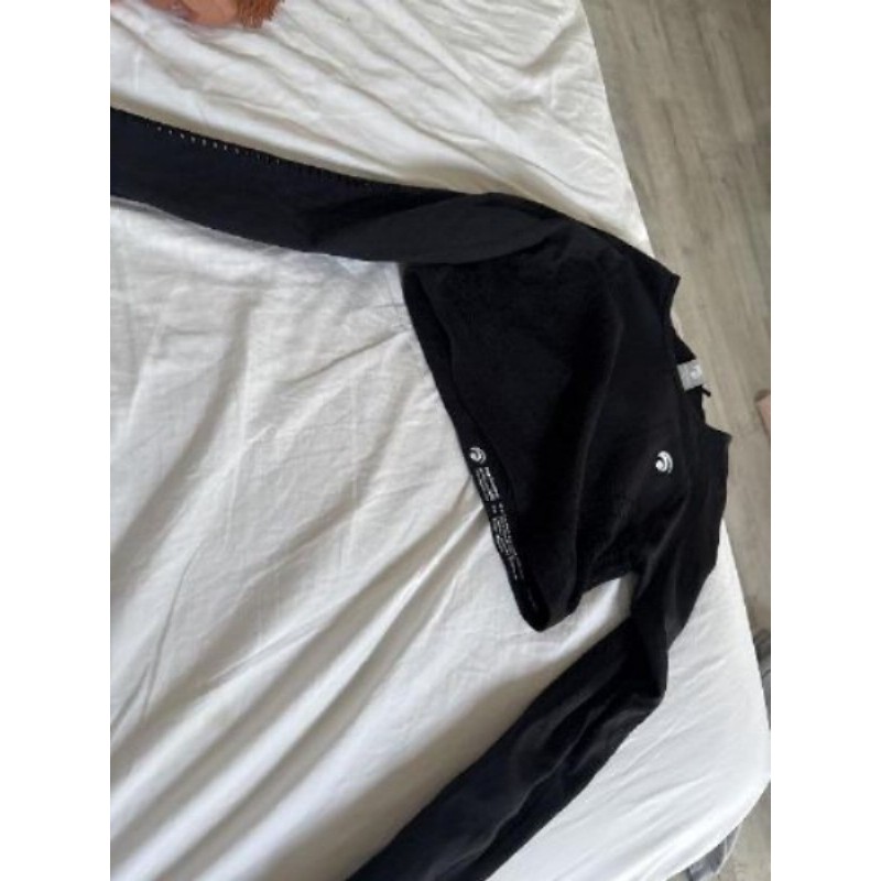 top de sport noir oceans apart taille xs