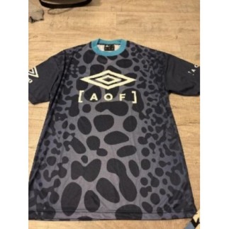 maillot umbro bleu marine...