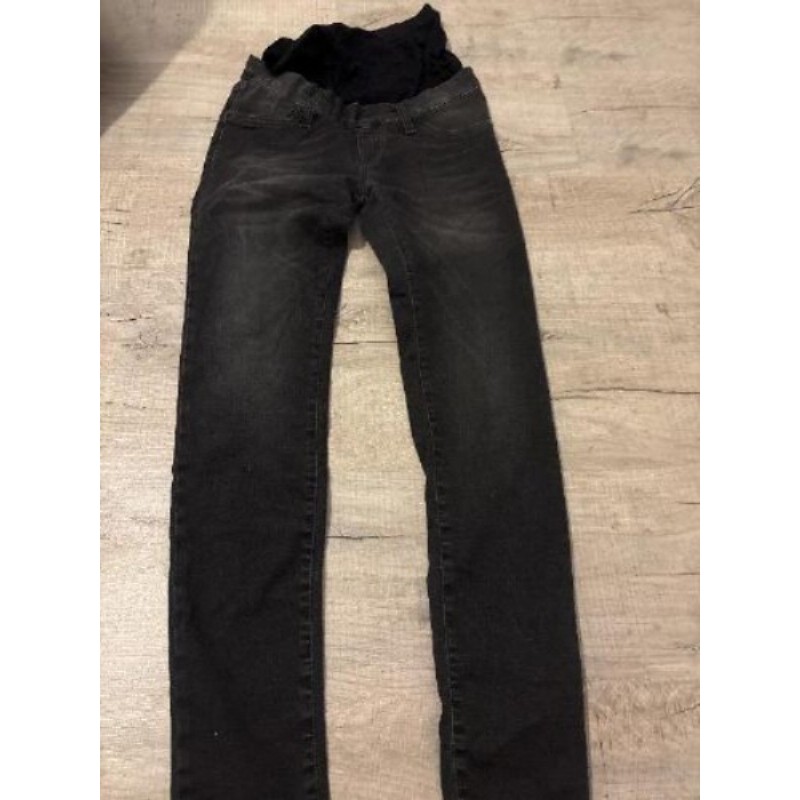 jean de maternité noir « envie de fraise » taille 34