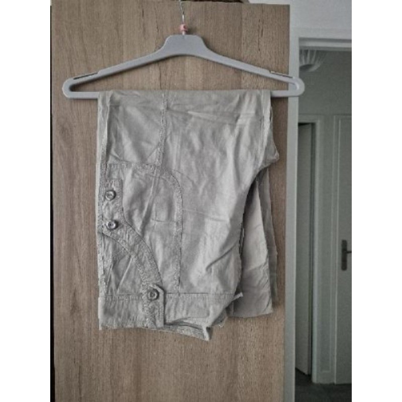 Pantacourt taille 46