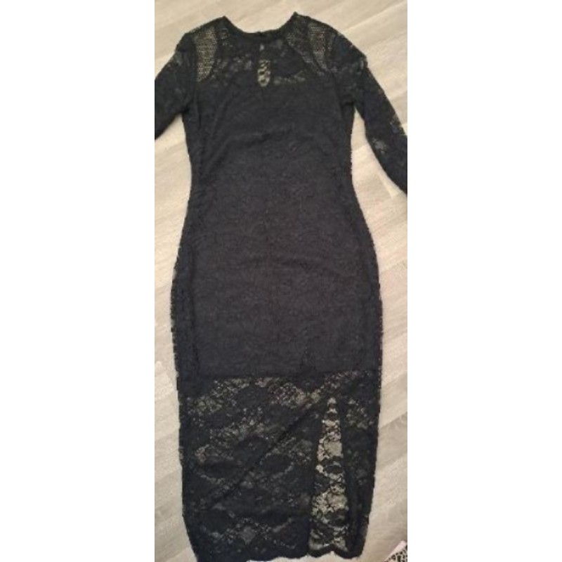 Robe dentelle noire S/M