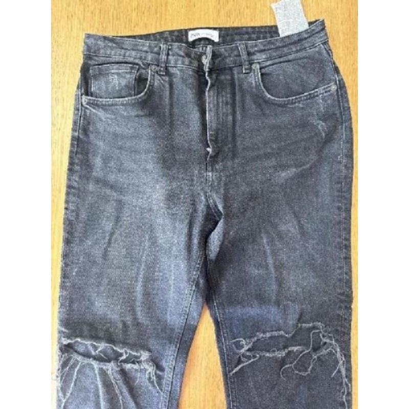 Jean Zara noir taille 42 en excellent état 