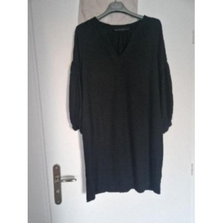 Robe noire Zara Taille M 