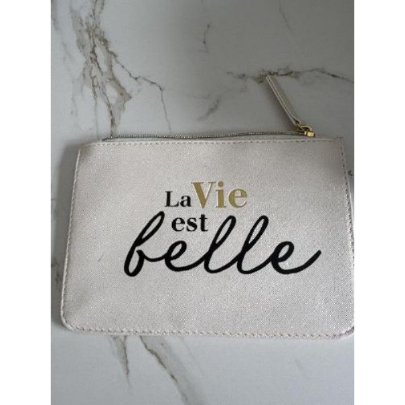 Trousse la vie est belle 