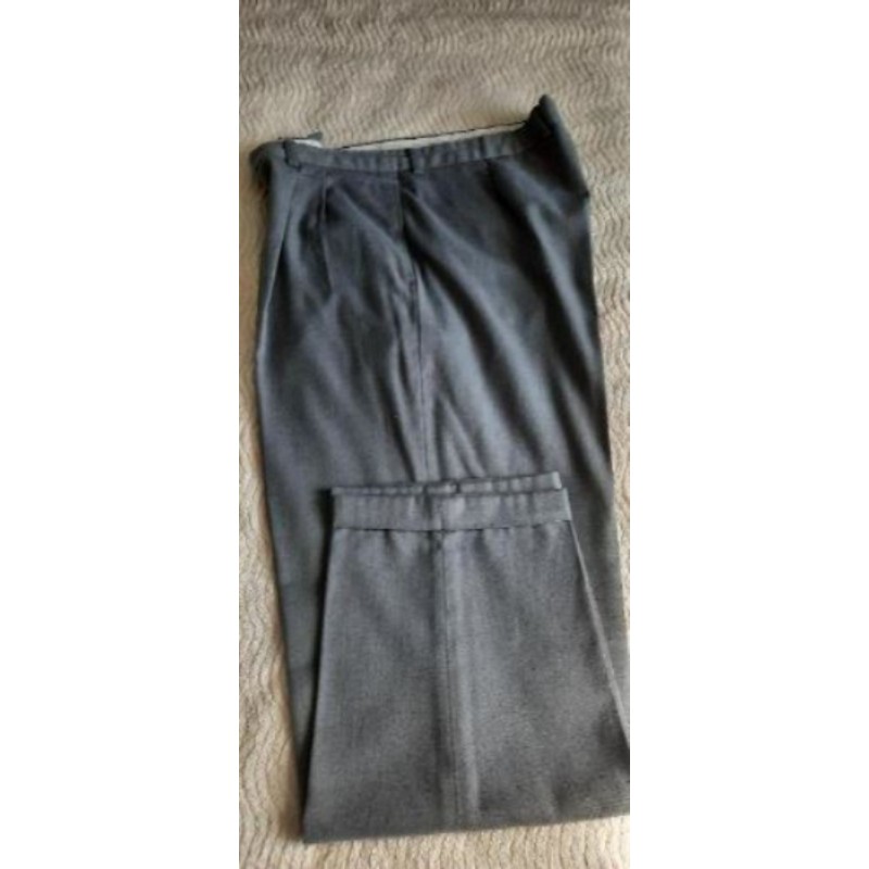 Pantalon gris T 50