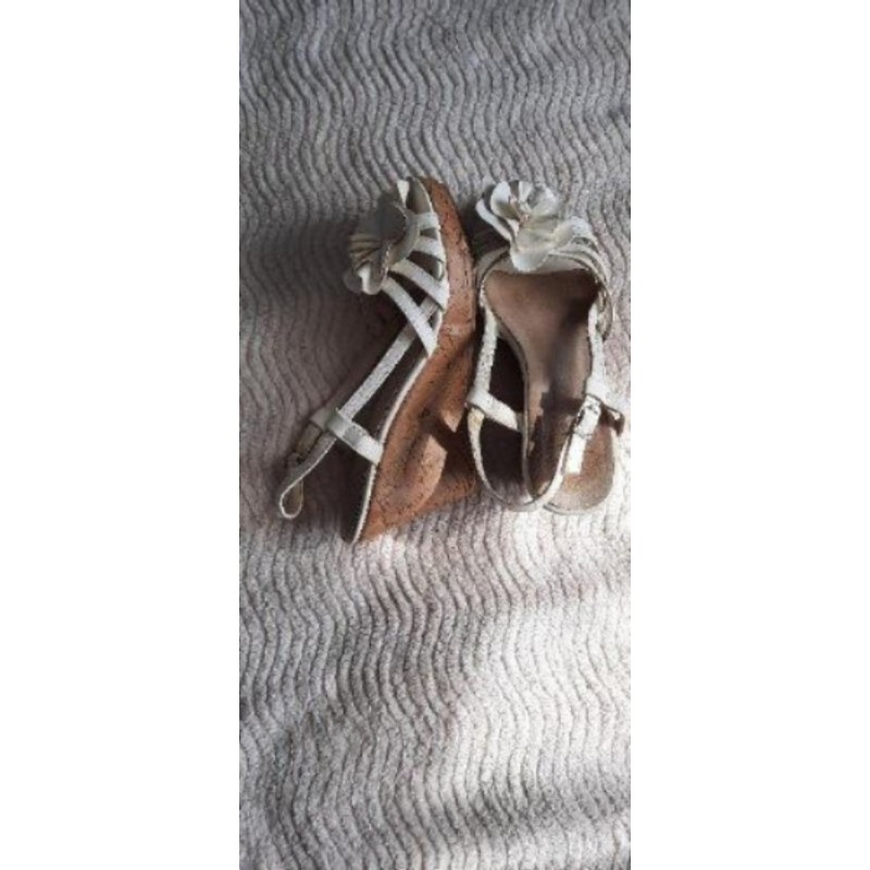 Chaussures compensé banche P37