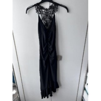 Robe noire avec dos...