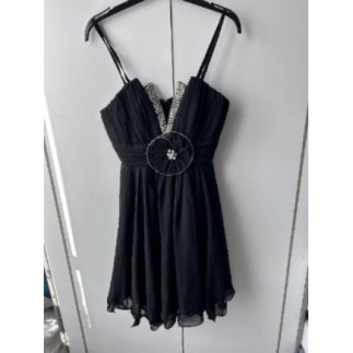 Robe Noire à bretelles avec...