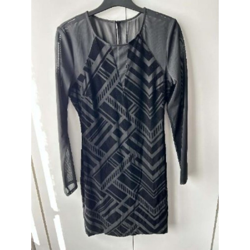 Robe noire motifs et transparence GUESS - T.M