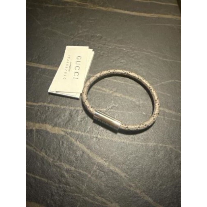 Bracelet Gucci taille 18 (prix d’origine: 400€) AUTHENTIQUE ET NEUF