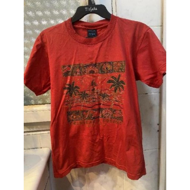 tee-shirt rouge Trinidad. homme Taille M