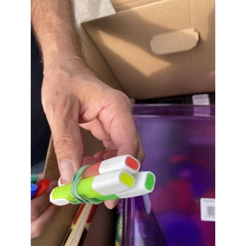 Lot 3 marqueurs flui