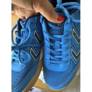 Chaussures de handball...