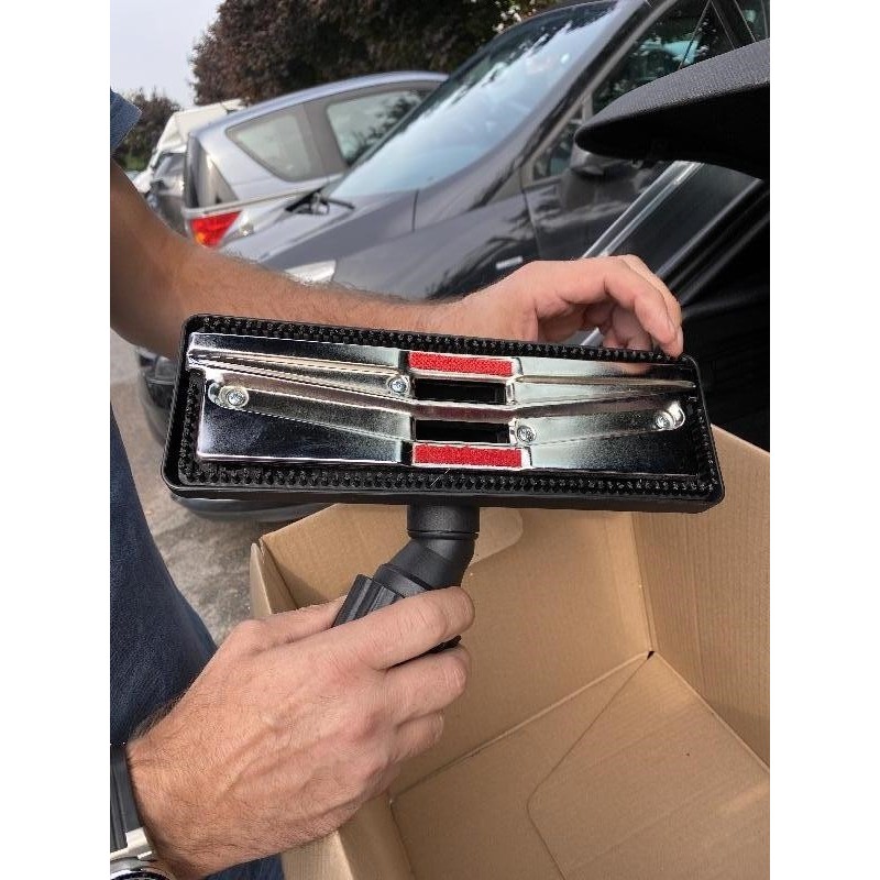 Brosse aspirateur universelle neuve