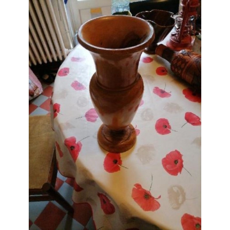 Vase en bois 
