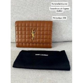 Pochette YSL en cuir...