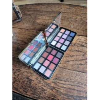 Palette de maquillage Too...