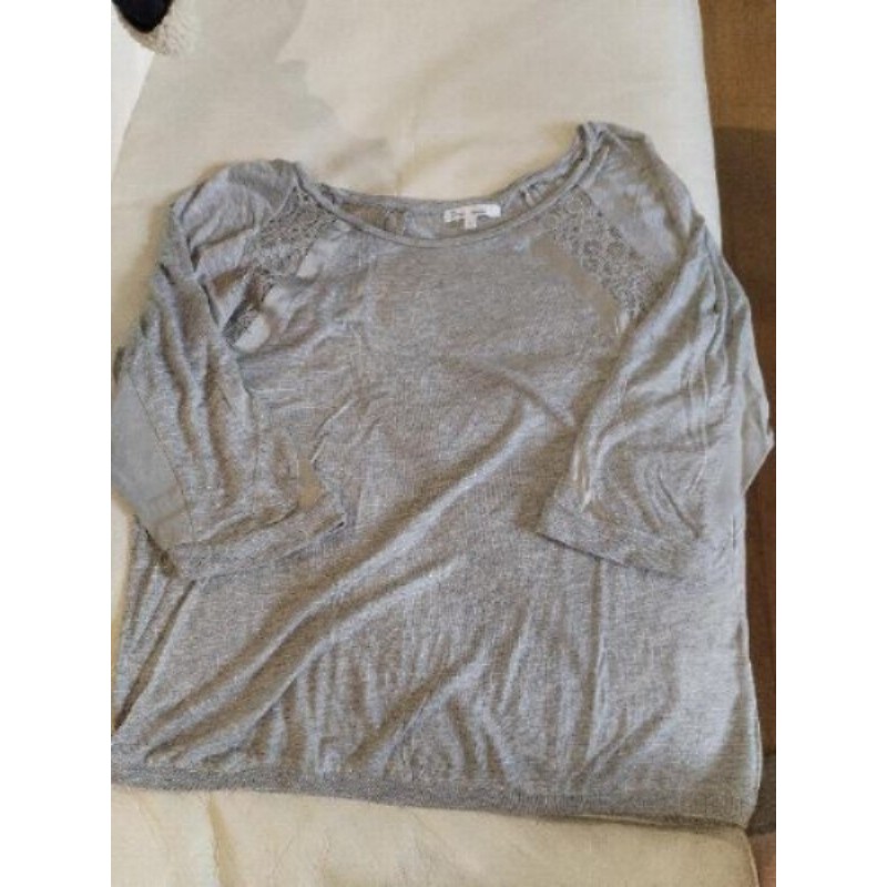 T-shirt les petites S 36/38 soie et dentelle gris