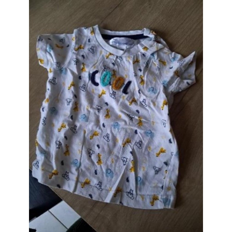 Tee-shirt blanc avec motif taille 6 mois