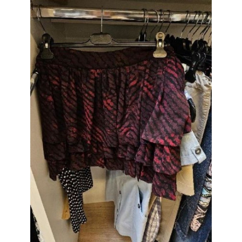 Mini jupe rouge et noire à volants T.42