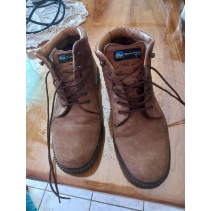 Chaussures randonnée T.40. Marque Decathlon