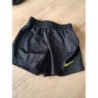 Short noir Nike 18 mois 