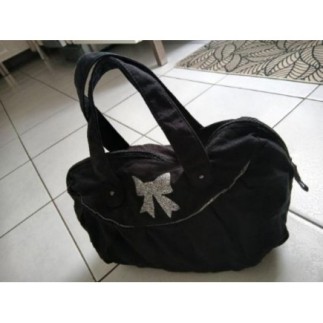 Sac à main en tissus noir 