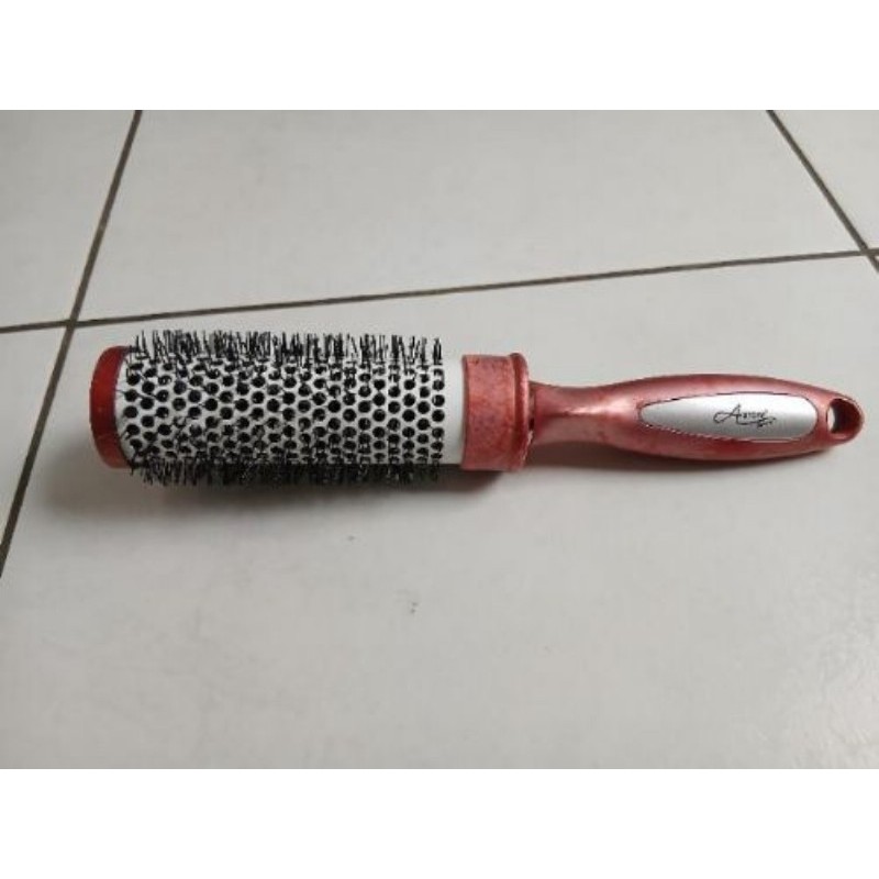 Brosse à cheveux ronde rose de marque aurore