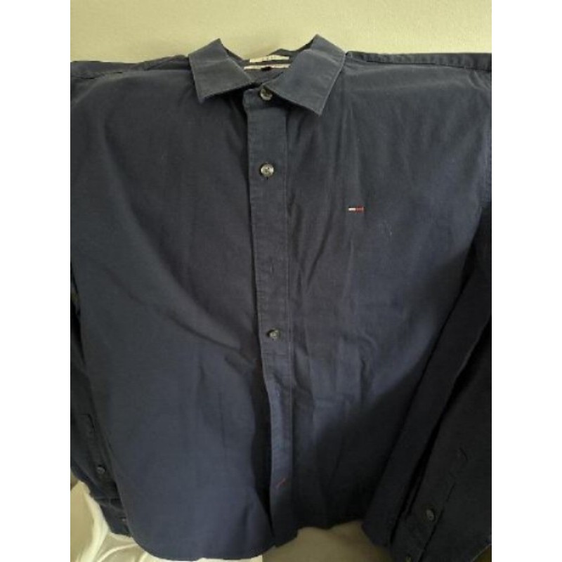 Chemise homme bleue marine taille 42 marque Tommy Hilfiger Excellent état 