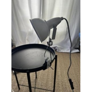 Lampe pince blanche 