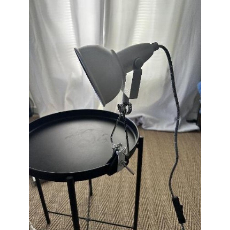 Lampe pince blanche 