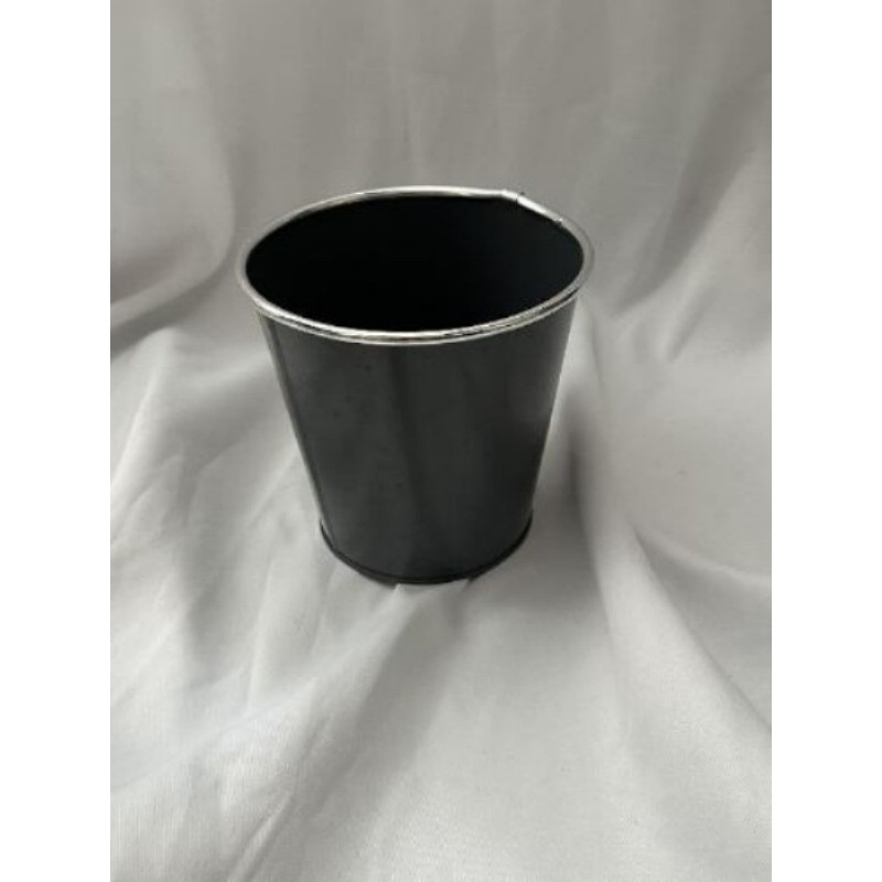 Pot de fleurs gris