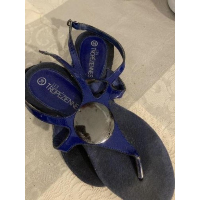 style tong cuir