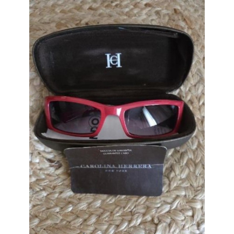 Lunette de soleil neuves rouge Carolina HERRERA + certificat 