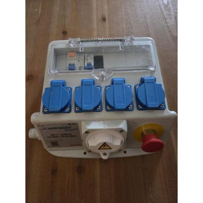 Coffret électrique de distribution Rapid’Branch Compact 230V IP44. 4 prises sécurisées + arrêt d’urg