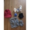 Lot de 5 paires de chaussettes + casquette en laine  rouge ZARA + cache nez + 2 paires de moufle 