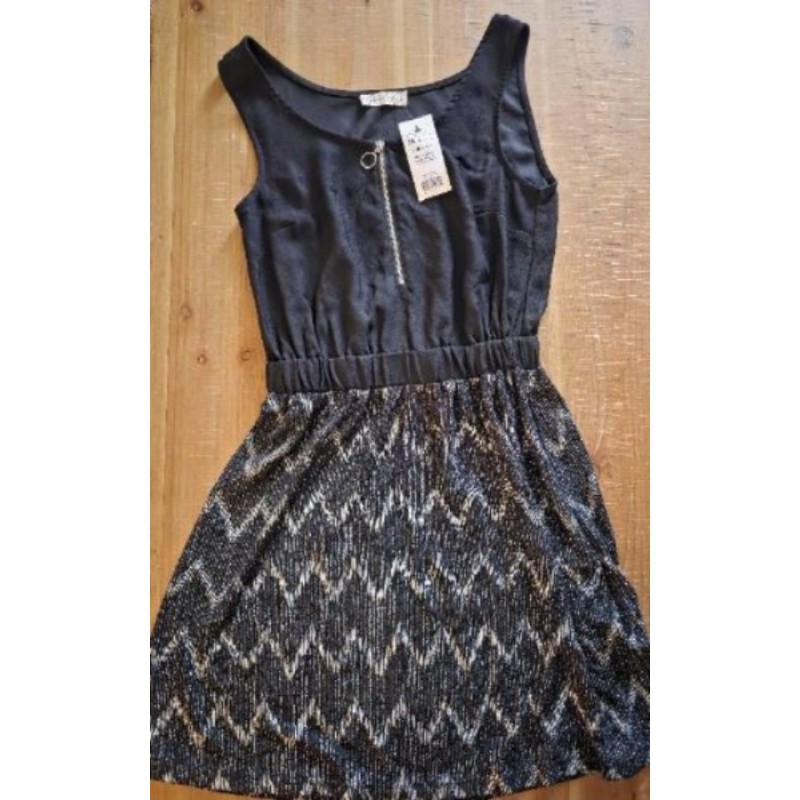 Robe sans manches noire et paillettes argentées neuve "Cache cache " taille 36