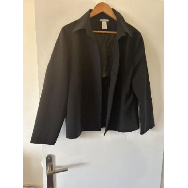 Petite veste noire la redoute T44