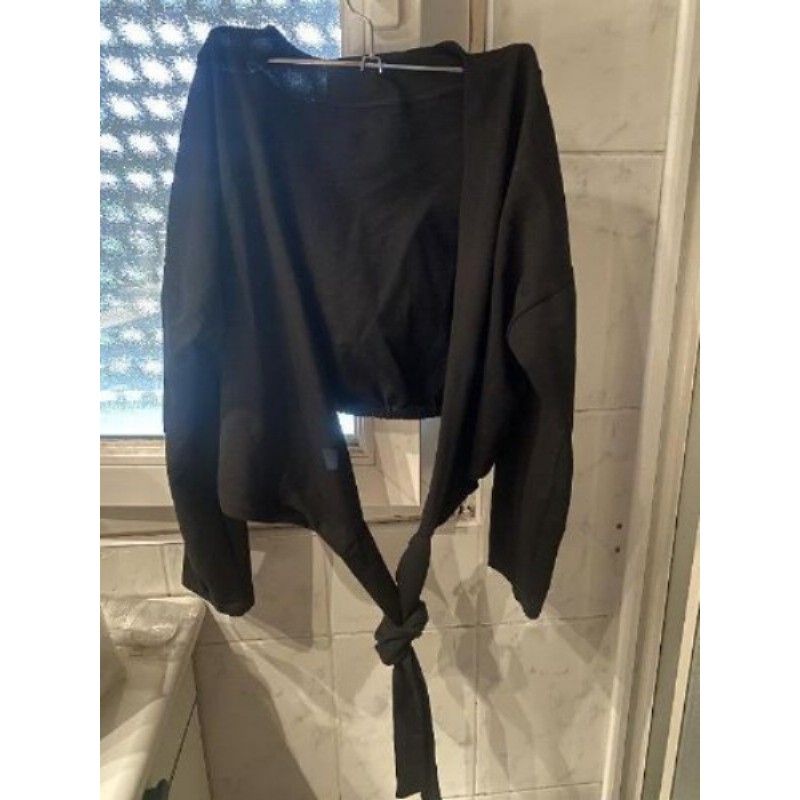 gilet noir manches longues avec un nouage croisé derrière femme taille S 