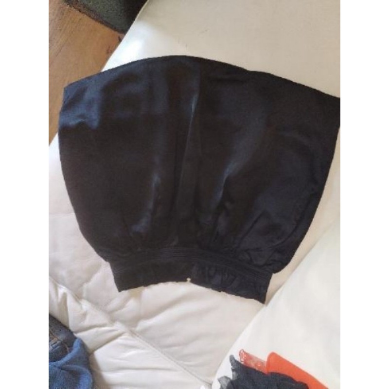 Jupe 36 Claudie pierlot noire forme boule et taille haute 