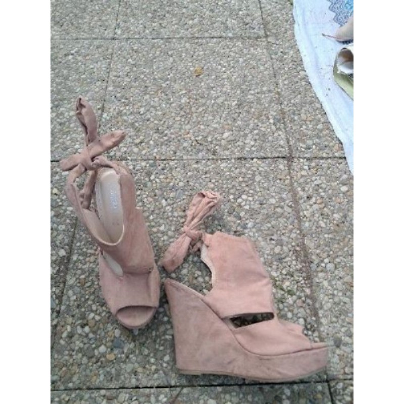Chaussures compensées nude p40 Laura mode