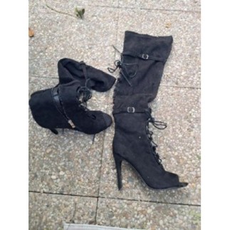 Bottes noires à talon p39...