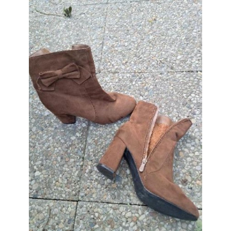 Bottes talon, marron  p40