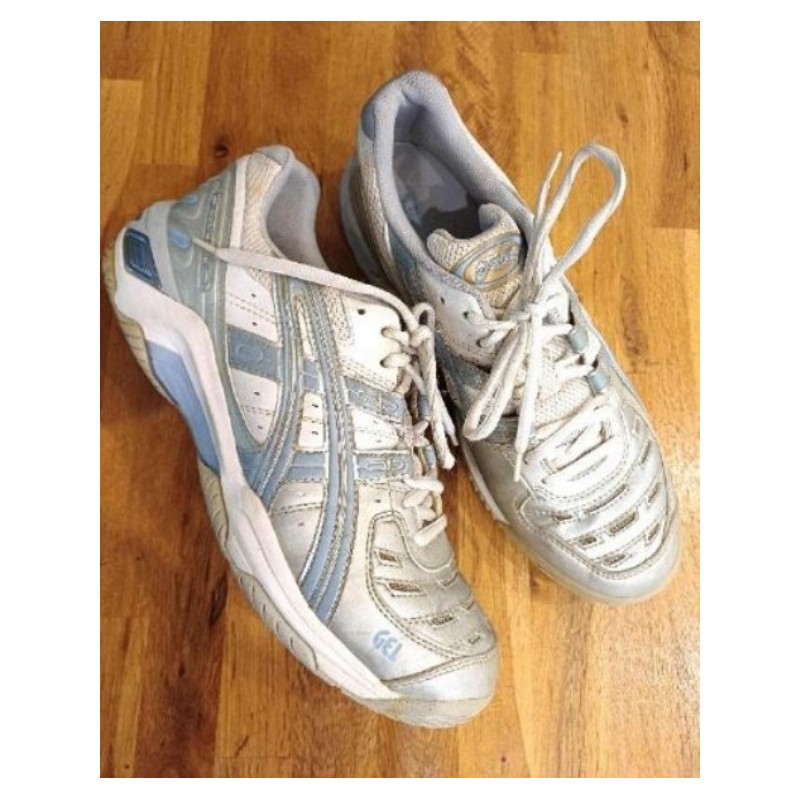 Tennis ASICS taille 42