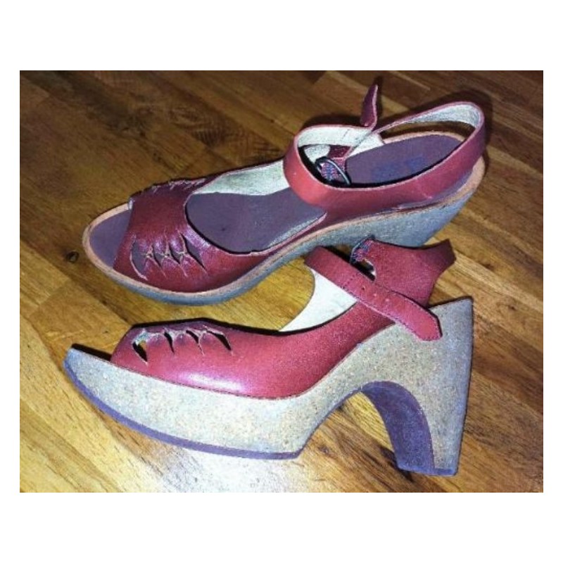 Sandales CAMPER à talon taille 40
